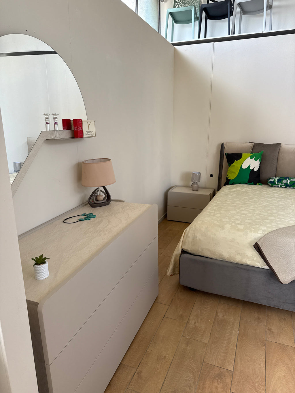 CORSO 11 CAMERA DA LETTO TAMBURATO