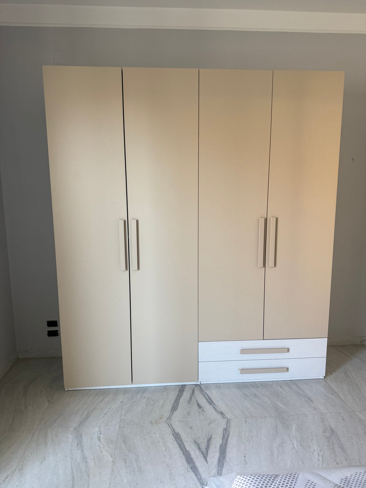 CAMERERETTA COMPLETA CON SCRIVANIA ROSA