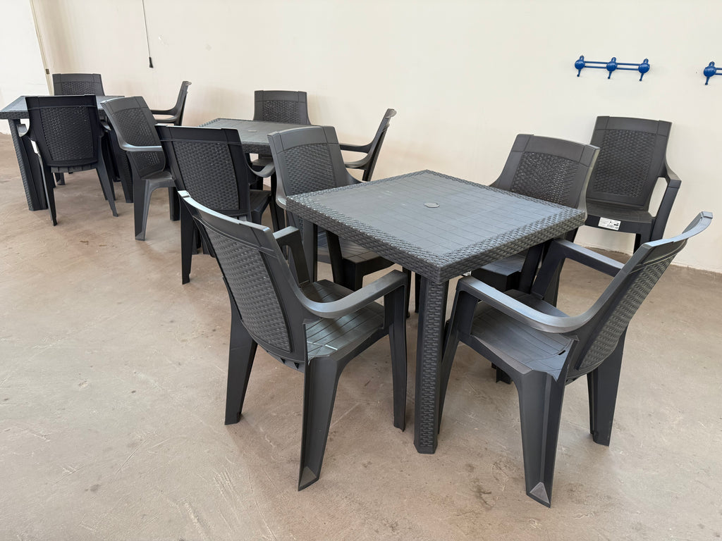 SET TAVOLO RATTAN 80x80+ 4 POLTRONE RATTAN