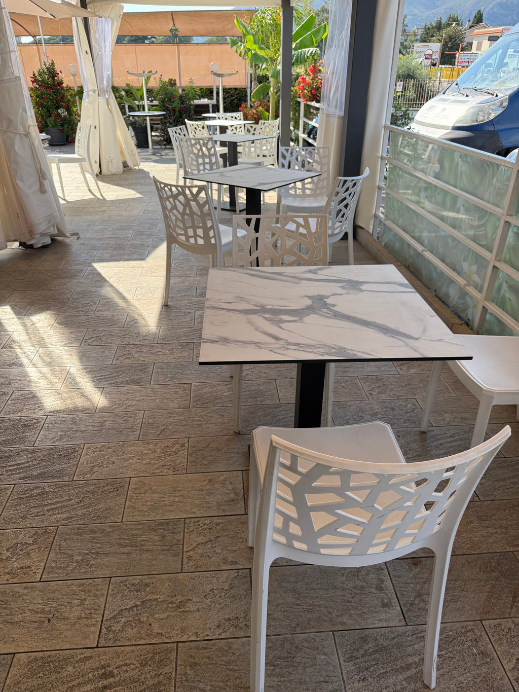 TAVOLO BASE IN FERRO + PIANO HPL MARMO GRIGIO