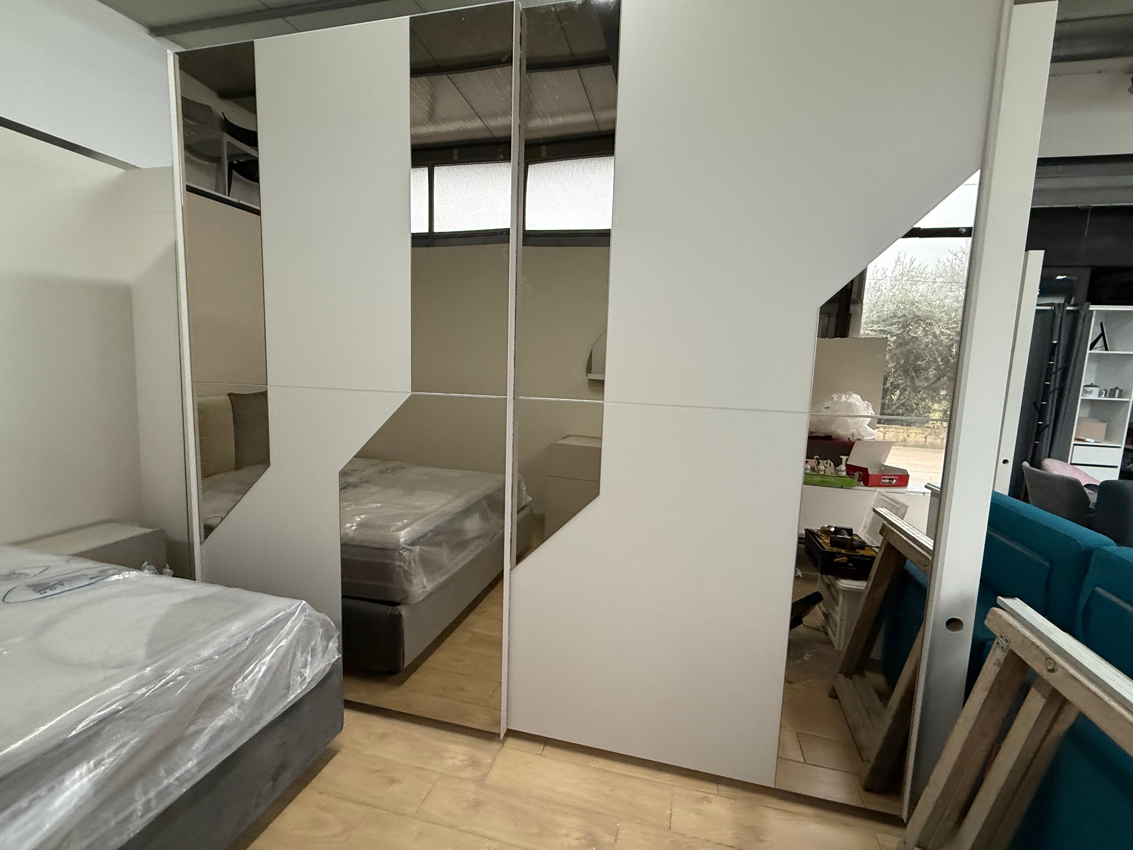 CORSO 11 CAMERA DA LETTO TAMBURATO