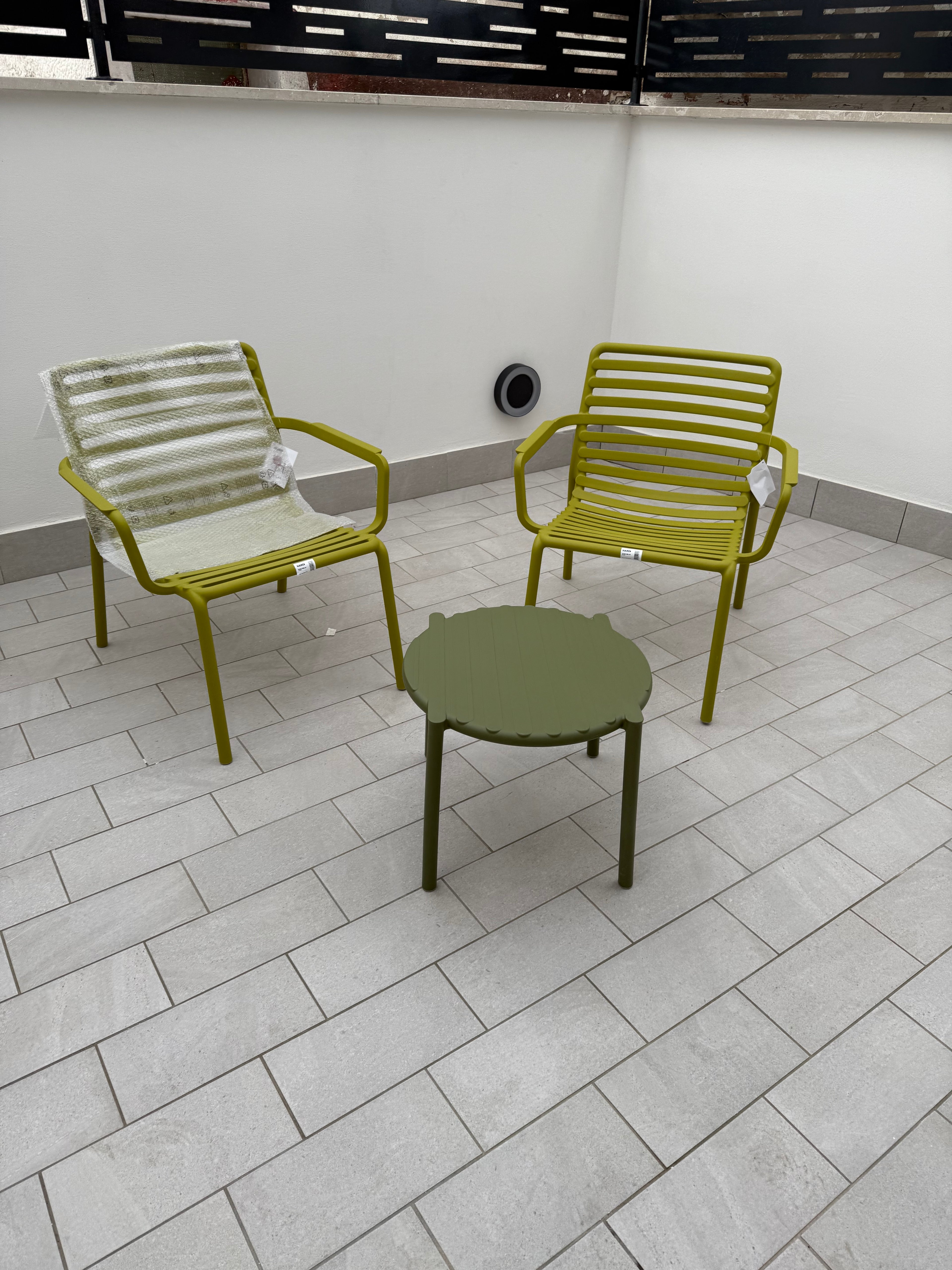 NARDI SET DOGA RELAX 2 POLTRONE + TAVOLINO DOGA PERA