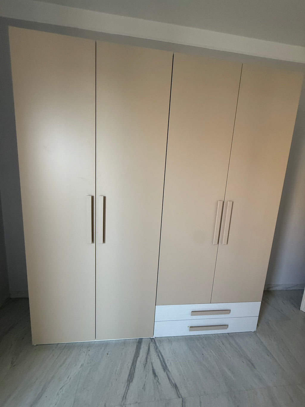 CAMERERETTA COMPLETA CON SCRIVANIA ROSA