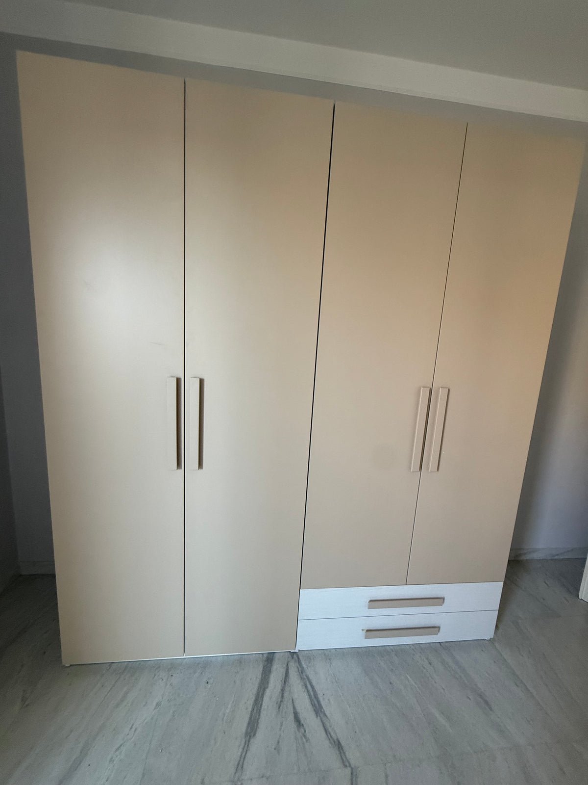 CAMERERETTA COMPLETA CON SCRIVANIA ROSA