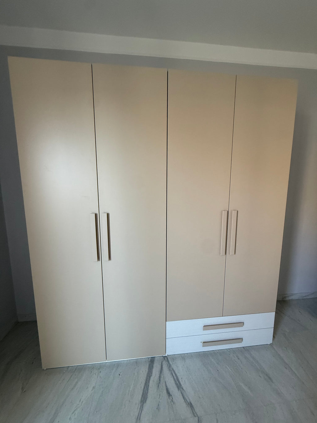 CAMERERETTA COMPLETA CON SCRIVANIA ROSA