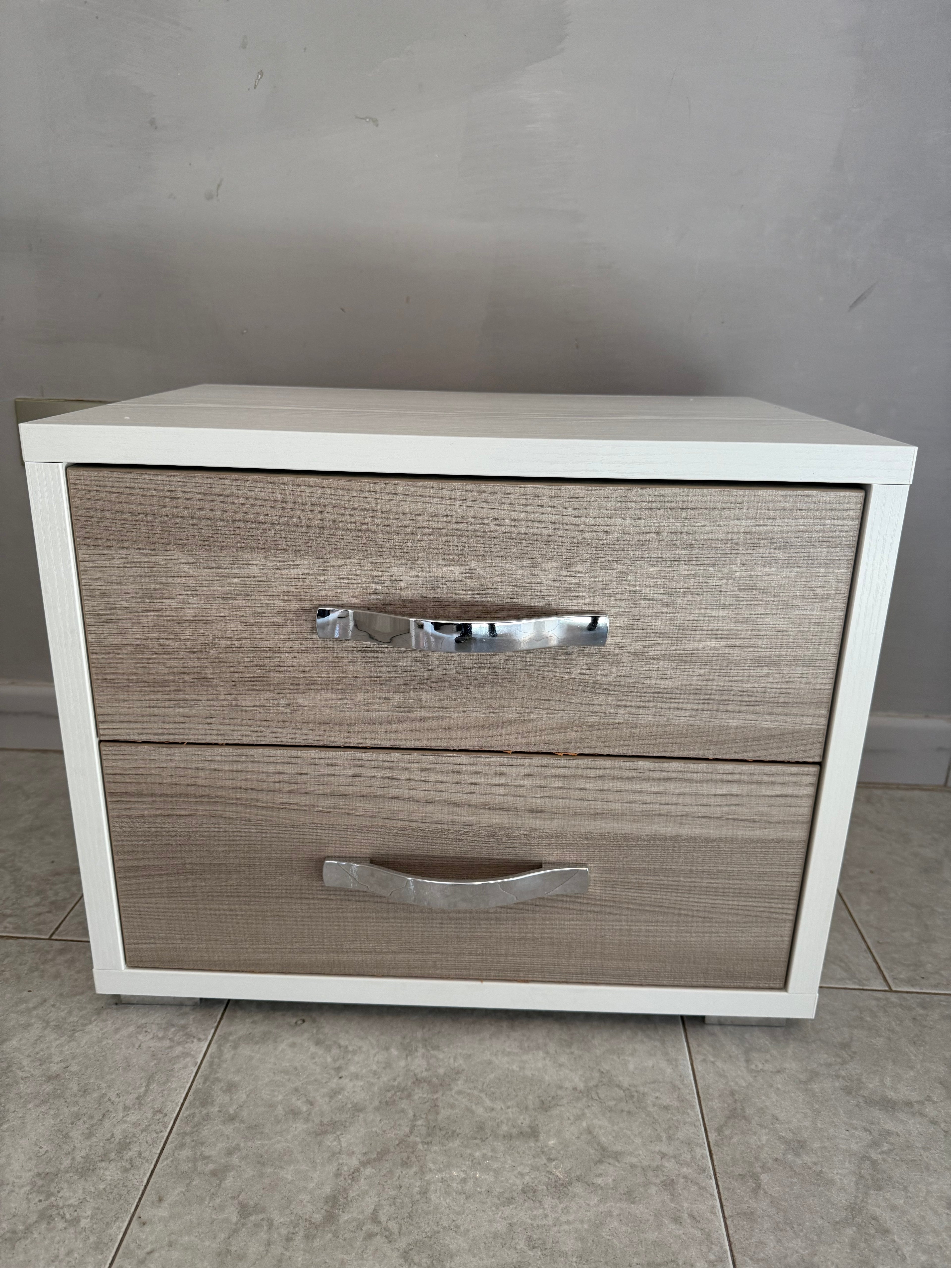 COMODINO 2 CASSETTI BIANCO E OLMO L52xP36xH52