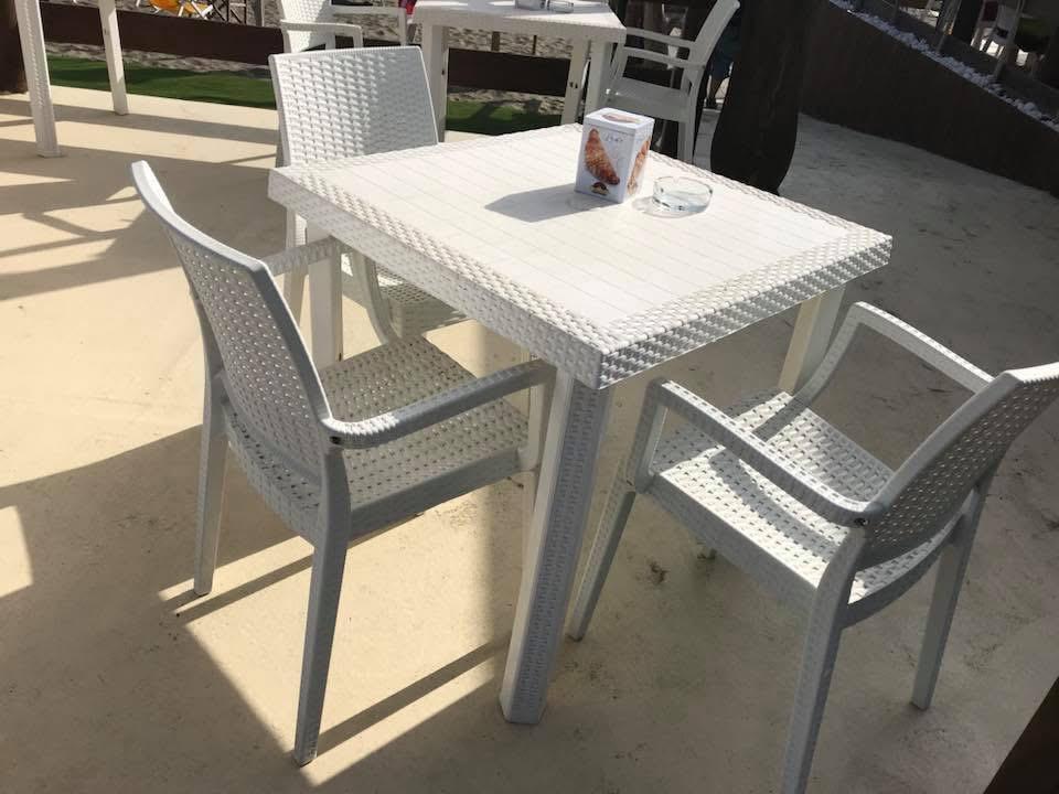 SET TAVOLO RATTAN BIANCO 80x80+ 4 POLTRONE BIANCO