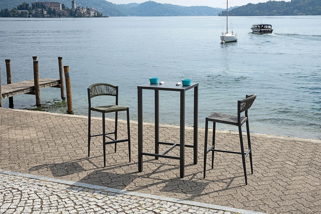 TAVOLO ISEO ALTO IN ACCIAIO 70X70 ANTRACITE