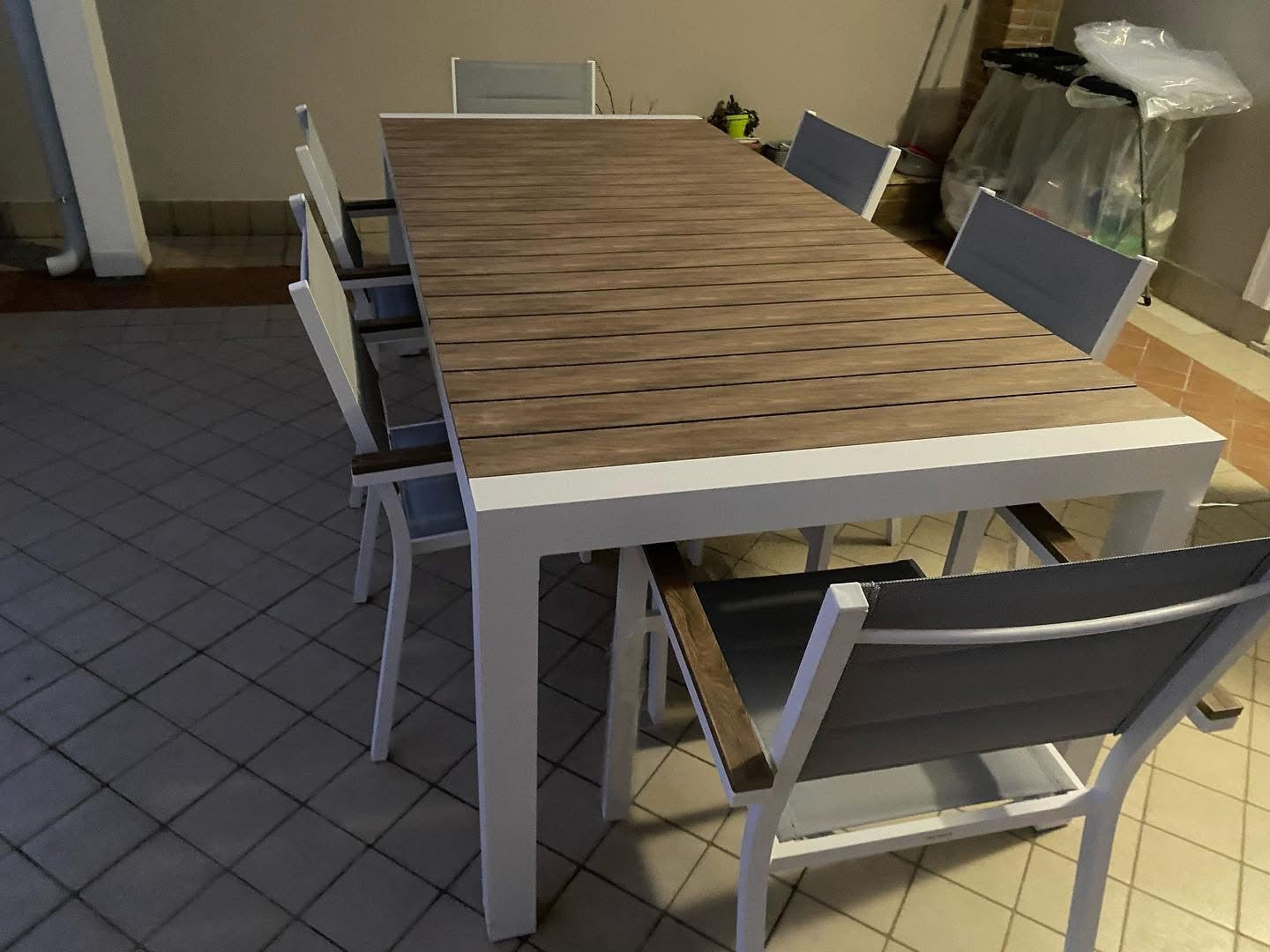 TAVOLO SANTORINI Allung. 225/295x100 cm+ 6 POLTRONE SANTORINI