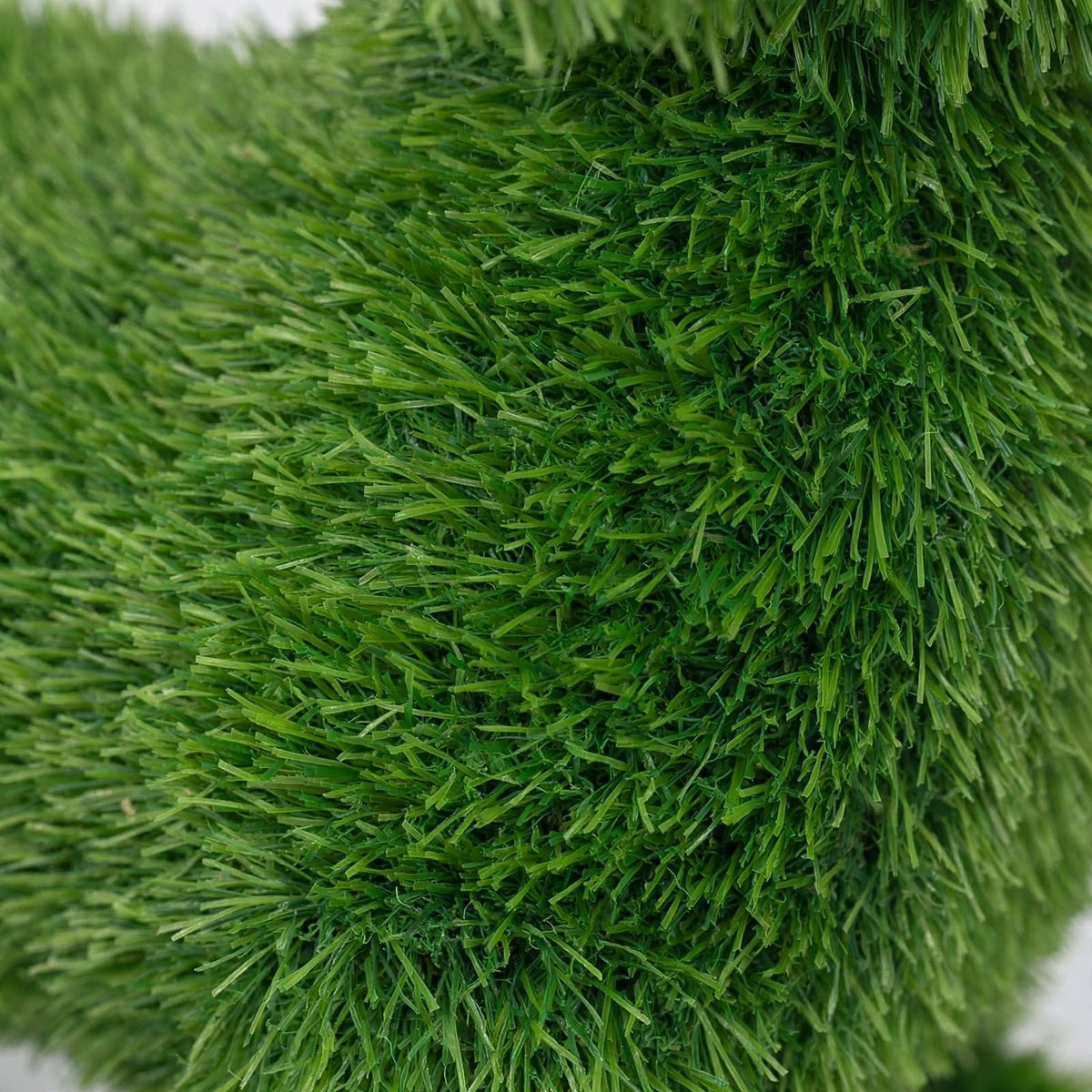 DECORAZIONE ERBA SINTETICA CANE 70x43H BIZZOTTO